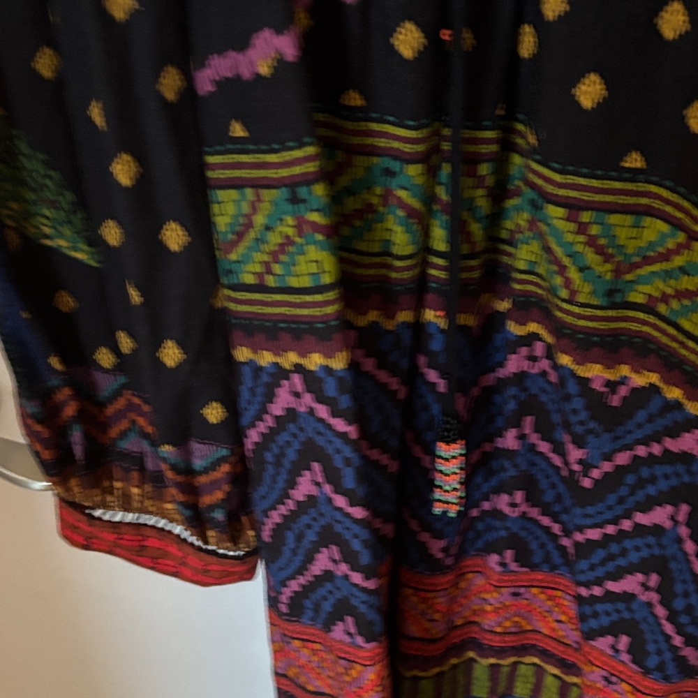 FARM Rio Black Multicolor V-Neck Printed Midi Dress Size large EUC - Picture 3 of 3